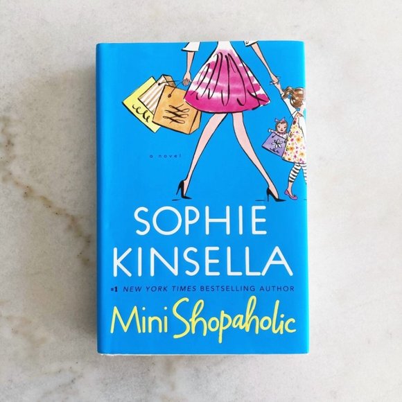 3/$30 - Book - Mini Shopaholic by Sophie Kinsella. Bestseller! Fiction Hardcover - Picture 1 of 2